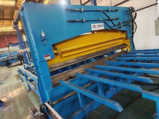 Aperture Size 50x200mm fence height 2.5m Fence Mesh Welding Machine