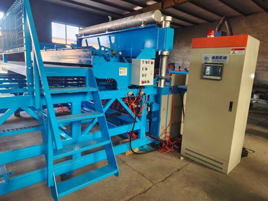 Delta PLC Maaswijdte 2,4 * 6m CNC Versterkte wapening Mesh lasmachine